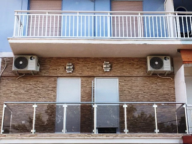 Areta - Paralia - Start Travel - naslovna