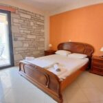 Vila EFi Zoi soba SIvota