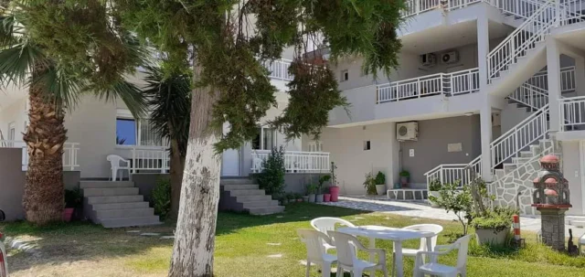Vila Lakis 1