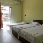 Vila-dimitris-nei-pori-start-travel-1-kreveti