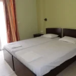 Vila-dimitris-nei-pori-start-travel-1-kreveti