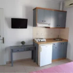 Vila-dimitris-nei-pori-start-travel-1-kuhinja