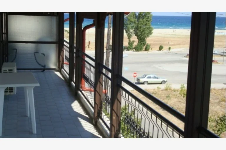 Vila-fotini-nei-pori-start-travel-2-terasa