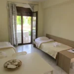 Vila Karajanis Neos Marmaras Start Travel Soba