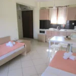 Vila Karajanis Neos Marmaras Start Travel Soba