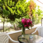 Vila-kris-pefkohori-start-travel--terasa