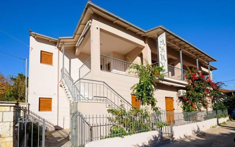 Vila Moschos Sivota Start Travel