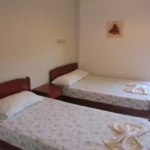 Vila Nik Popi Leptokaria Strta Travel kreveti