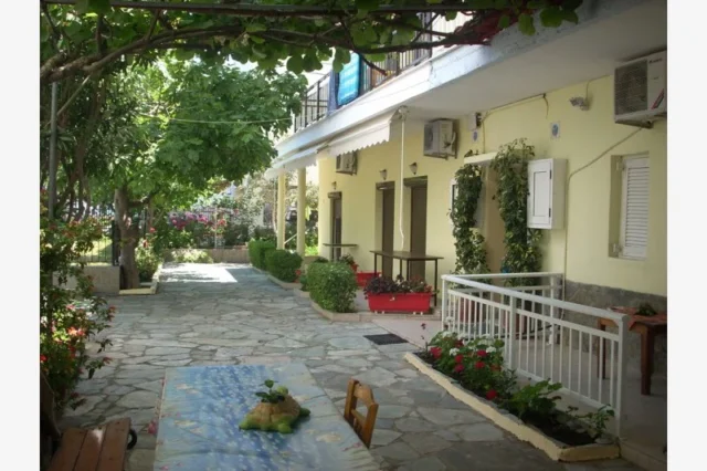 Vila Nik Popi