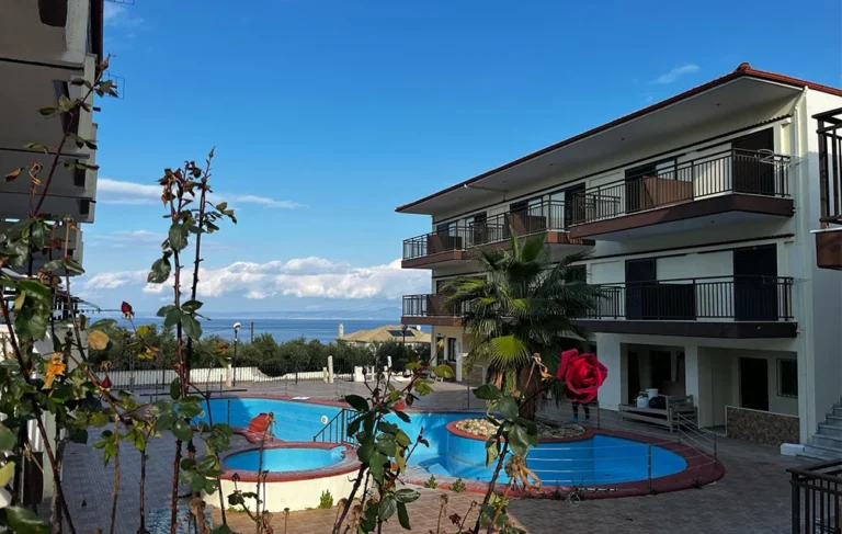 Vila-panorama-polihronio-strat-travel-1-vila