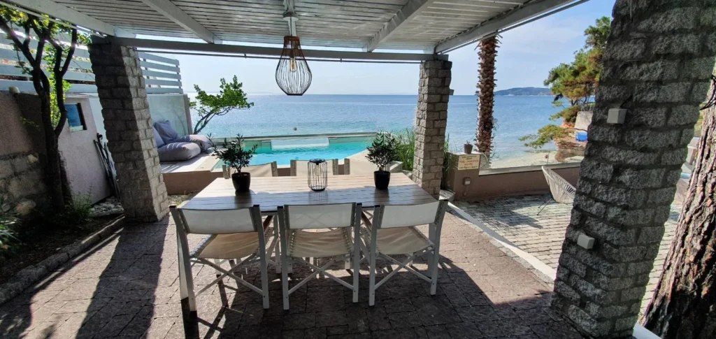 Vila Papaikonouma Tasos Start Travel