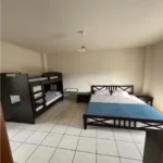 Vila-Partrik-Natali-Nei-Pori-Start-Tavel-Francuski krevet