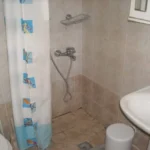 Vila-roula-asprovalta-start-travel-1kupatilo