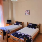 Vila Sens Nea Flogita