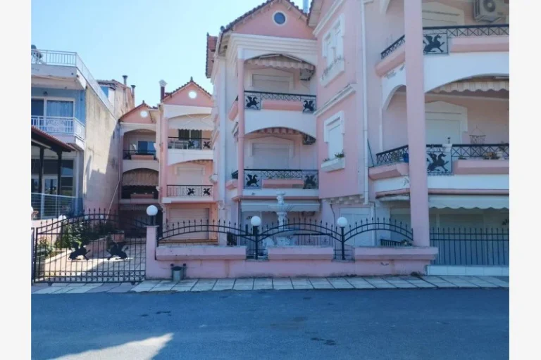 Vila Tolis Nea Plagia