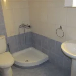 Vila-tsambika-nei-pori-start-travel-kupatilo