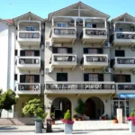 Vila-zefyros-nei pori-start-travel-1 vila