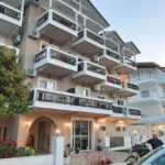 Vila-zefyros-nei pori-start-travel-1 vila