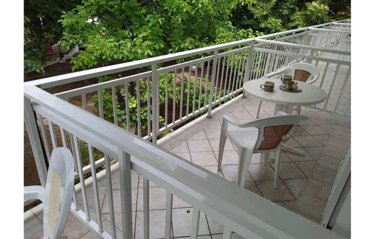 vila-avli-kokino-nero-7492