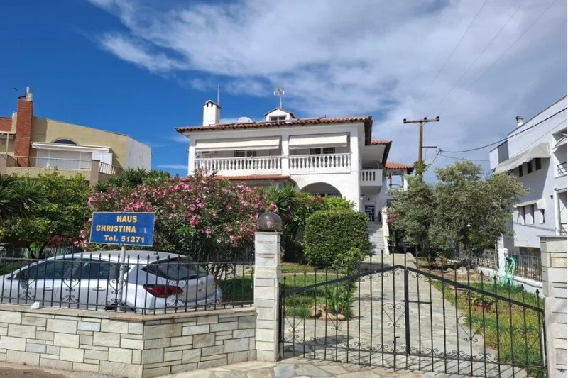 Vila Christina Toroni