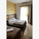 Vila four Season Sarti Satrt Travel