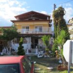 Vila Lefteris Sart Satrt Travel