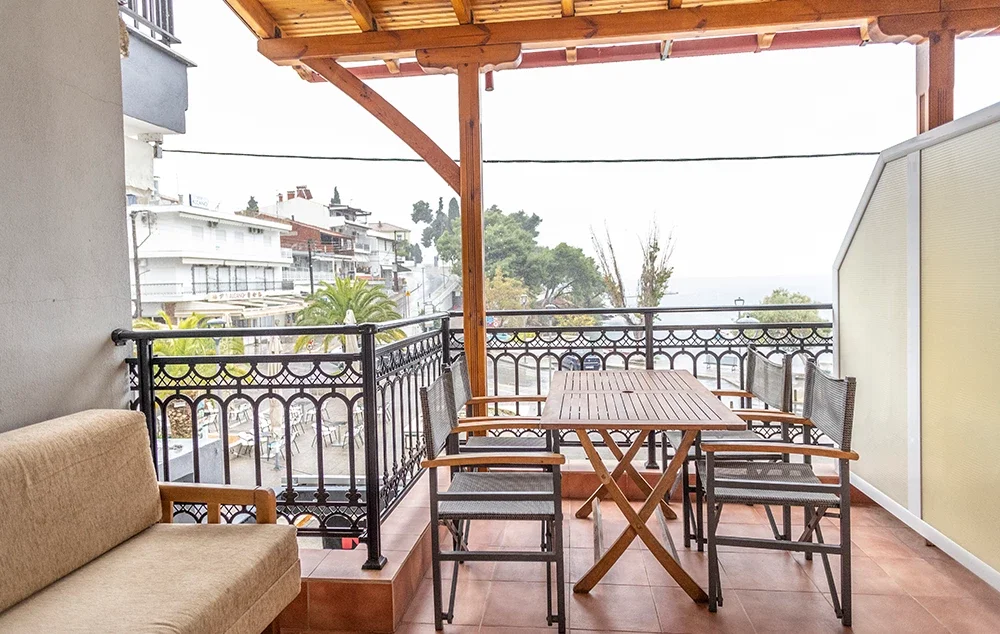 Teodosis Lux Neos Marmaras Terasa