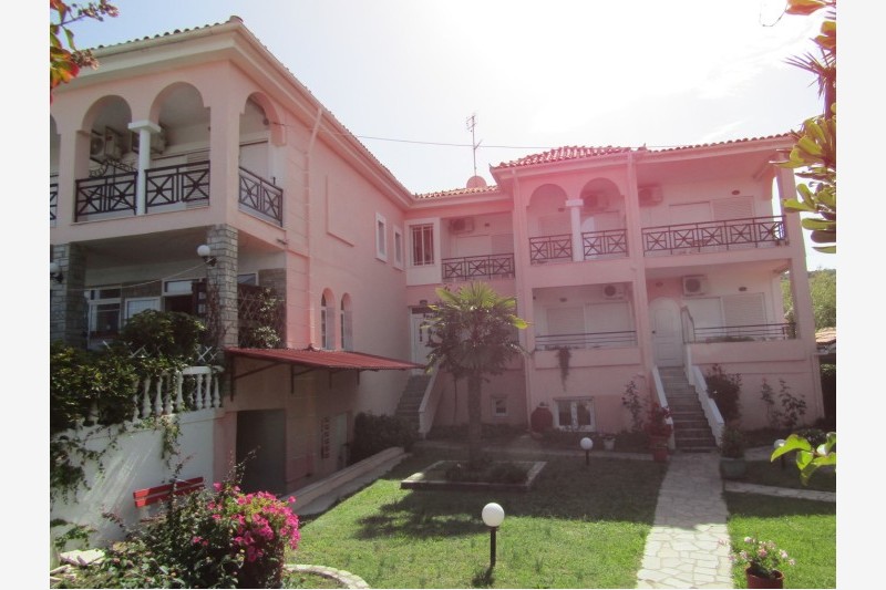 vila-viktoria-polihrono-start-travel-vila