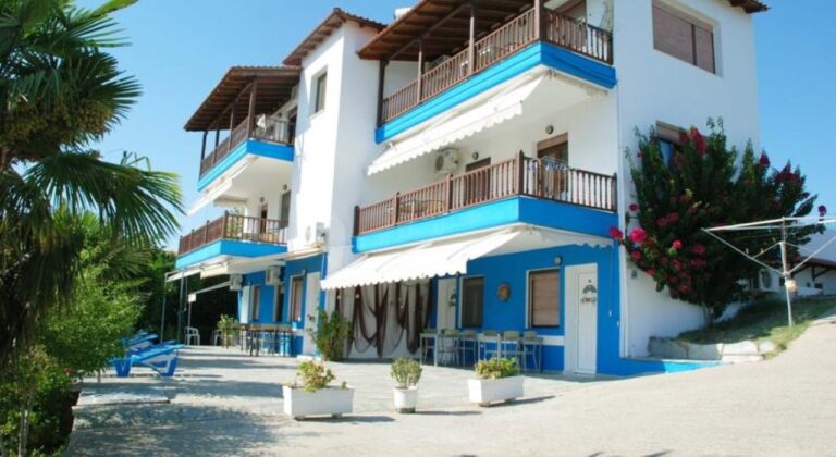 Vila Demi Amuljani Start Travel