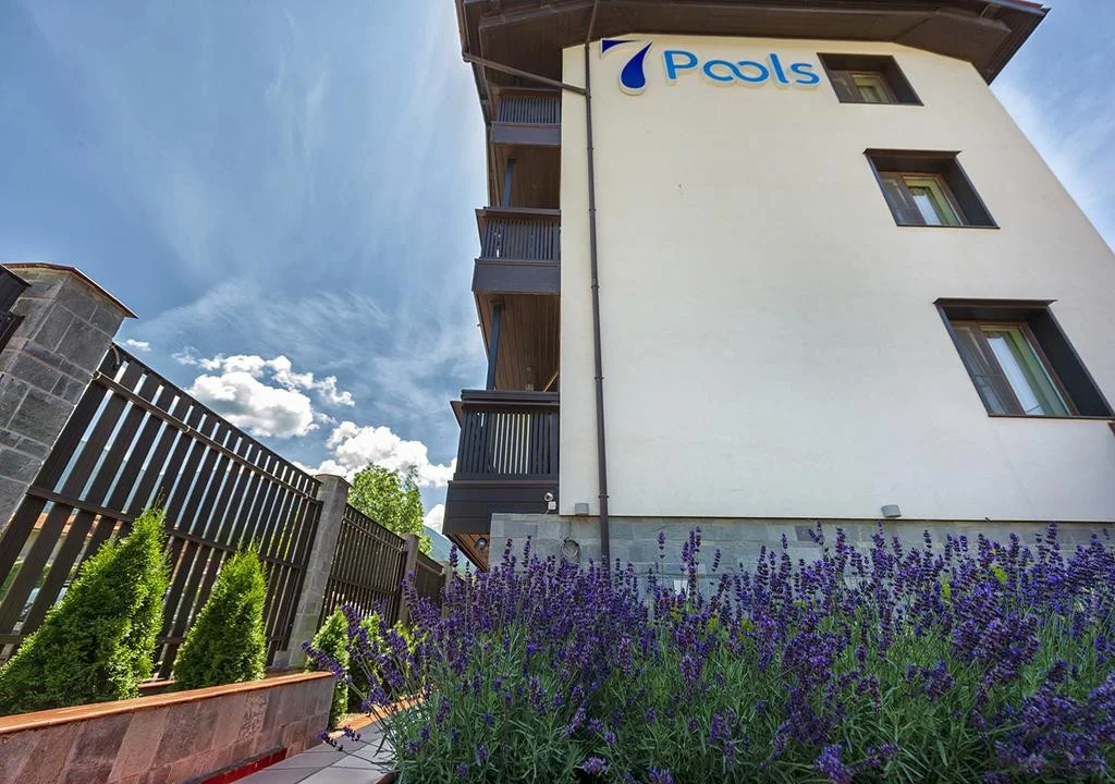7 Pools Boutique Hotel i Spa Bansko - Start Travel 1
