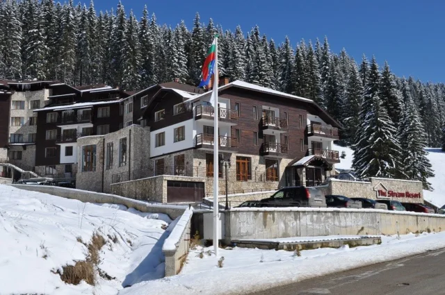 Stream Resort