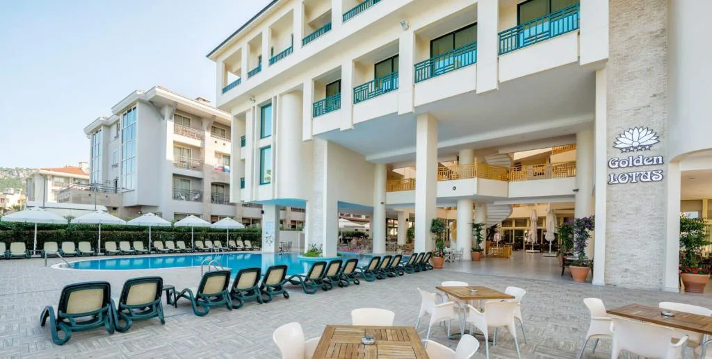 Hotel Golden Lotus 4*