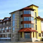Hotel Iceberg Bansko - Start Travel 1