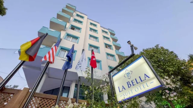 Hotel La Bella Suit 3*