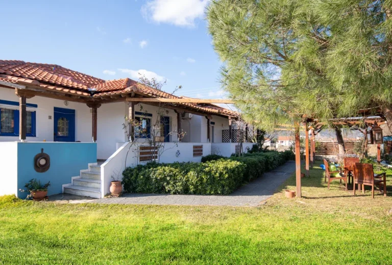 Vila Anna Sykia - Start Travel 16 dvoriste