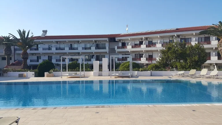 Vila Basil Toroni Start Travel-1 bazen