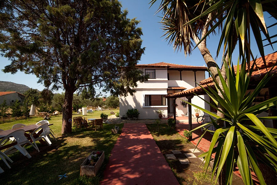 Vila Duvas Toroni Start Travel-33 dvoriste