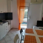 Apartmani Hrisa - Nea Kalikratia - Start Travel kuhinja i dnevni boravak