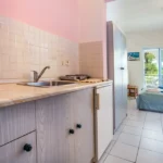 Vila Melissa Hotel Gold Coast Psakoudia - Start Travel 25 kuhinja