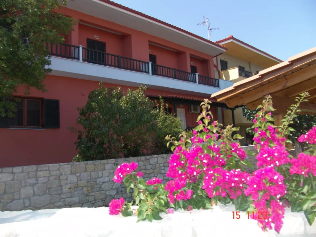 Vila Nikos Afytos - Start Travel