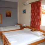 Vila Nikos - Hanioti - Start Travel soba