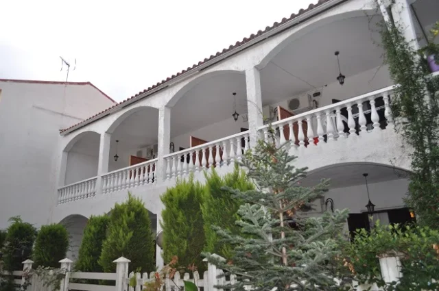 Vila Nikos