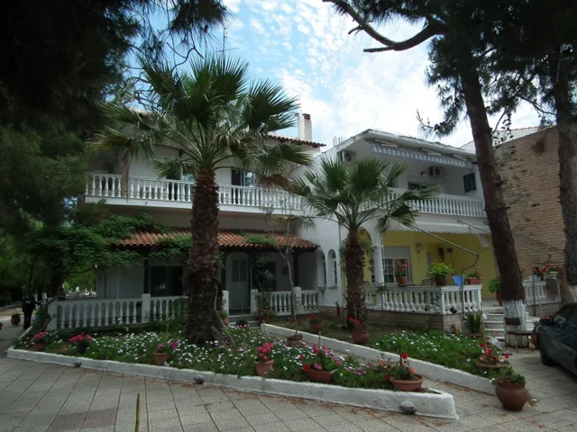 Vila Olga Toroni Start Travel-3