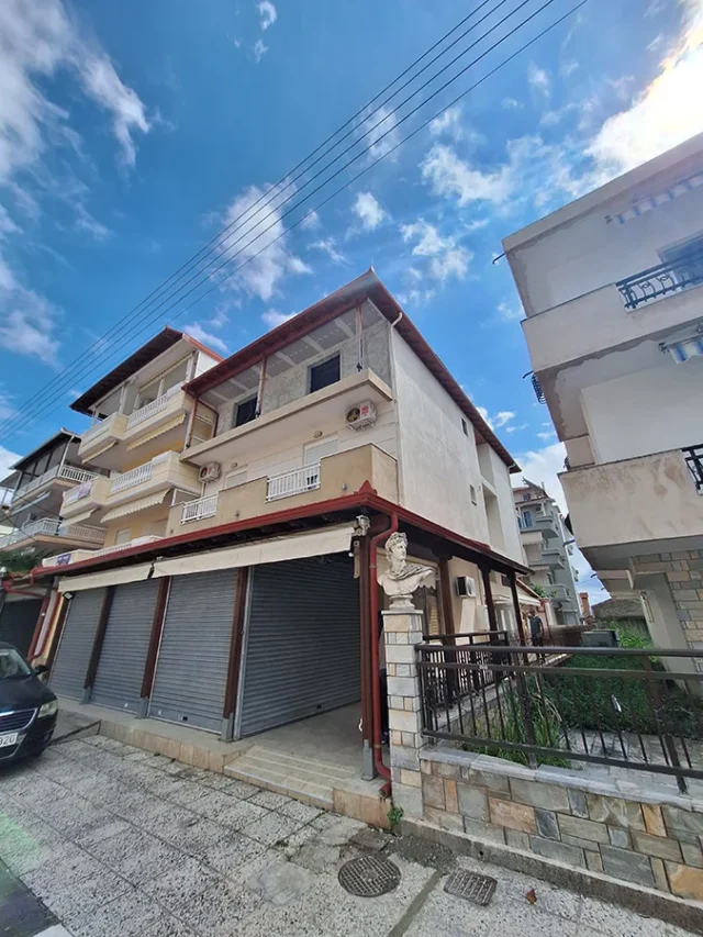 Vila Pavlos