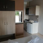 Vila Stavrula Garden 1 Sarti - Start Travel - 4 kuhinja