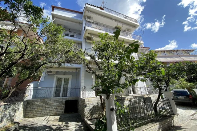 Vila Tousis