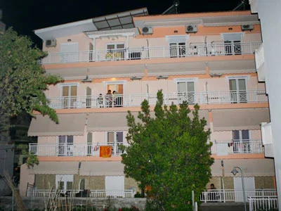 Vila Vienni Paralija – Start Travel 2