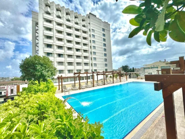 Hotel Bw Plus Khan 4*