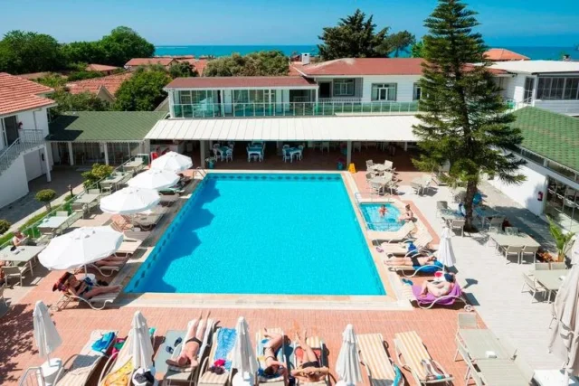 Hotel Clover Magic Altinkum Park 3*
