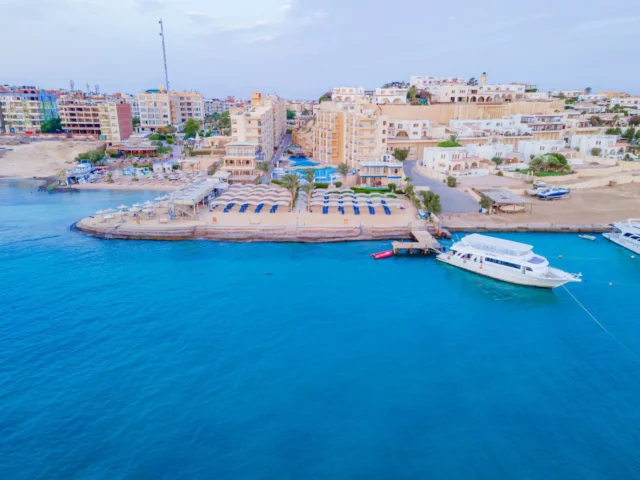Hotel King Tut Aqua Park 4*